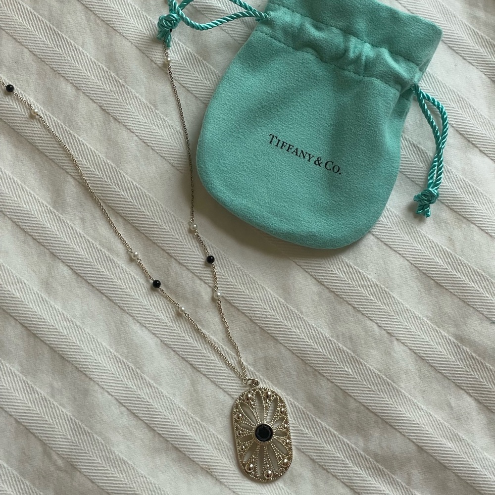 Tiffany & Co Ziegfeld Daisy Pendant